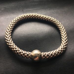 Sterling Chic stretch bracelet